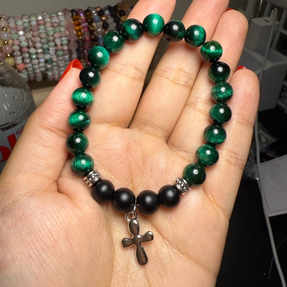 Jewelry - 🐅 Green Tiger’s Eye & Matte Onyx Cross Bracelet – 8mm – Handmade